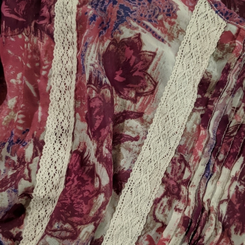 Sheer Maurices top - Picture 5 of 6